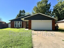 444 West 147th Pl S in Glenpool, OK - Building Photo