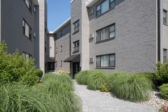 Villa Malta in Hackensack, NJ - Building Photo - Building Photo