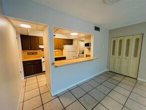 1000 River Reach Dr in Fort Lauderdale, FL - Building Photo - Building Photo