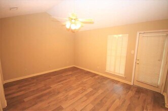 1643 Oaken Bucket Dr in Memphis, TN - Building Photo - Building Photo