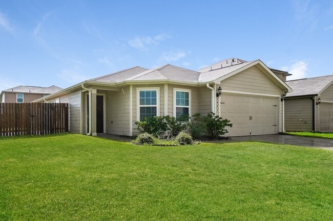 property at 1001 Walnut Ln