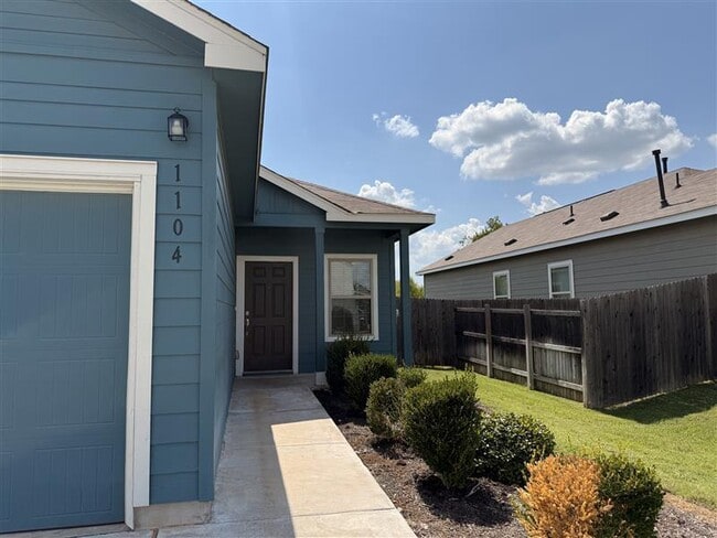1104 Boons Creek St in Georgetown, TX - Building Photo - Building Photo