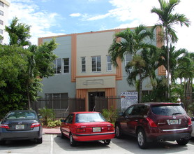 6918 Bay Dr in Miami Beach, FL - Building Photo - Building Photo