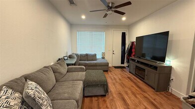 2415 Ridgeview Dr in Kingsland, TX - Building Photo - Building Photo