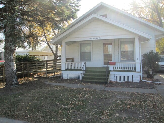 property at 5451 Huntington Ave