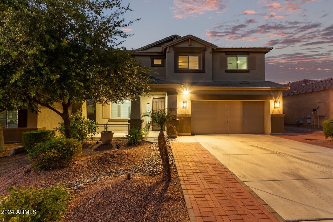6632 W Saguaro Park Ln in Glendale, AZ - Building Photo