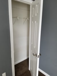 1203 W Cross St photo'