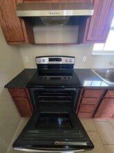 110 Silver Fox in Lacy Lakeview, TX - Foto de edificio - Building Photo