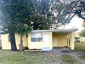 1307 N 20th St in Fort Pierce, FL - Building Photo