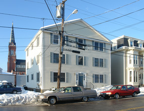 329 Main St in Biddeford, ME - Building Photo - Building Photo