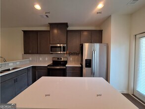 861 Ambient Way in Atlanta, GA - Building Photo - Building Photo