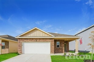 14340 Gunsight Pass in San Antonio, TX - Building Photo