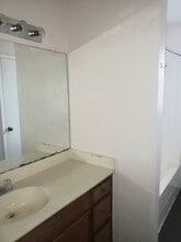 5014 Meandering Ln, Unit C in Corpus Christi, TX - Building Photo - Building Photo