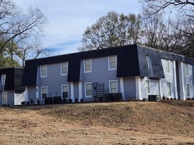 Eastbrook Apartments in Vicksburg, MS - Building Photo
