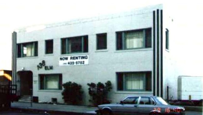 Elm Avenue Apartments in Long Beach, CA - Building Photo - Building Photo