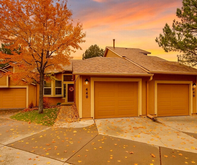 property at 440 Autumn Ridge Cir