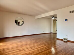 8440 Anvil Pl in Tinley Park, IL - Building Photo - Building Photo