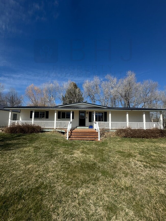 property at 41 Landon Ln