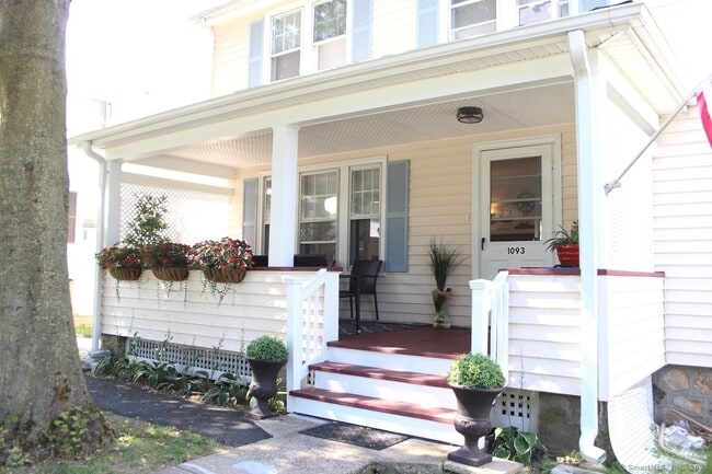 property at 1093 Shippan Ave