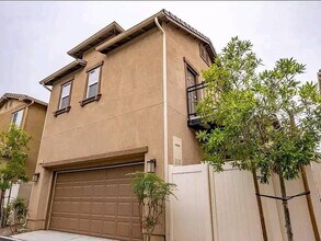 521 Nile River Dr, Unit Fully Furnished Studio in Oxnard, CA - Foto de edificio - Building Photo