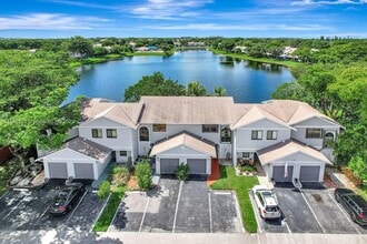388 NW 103rd Terrace in Pembroke Pines, FL - Building Photo - Building Photo