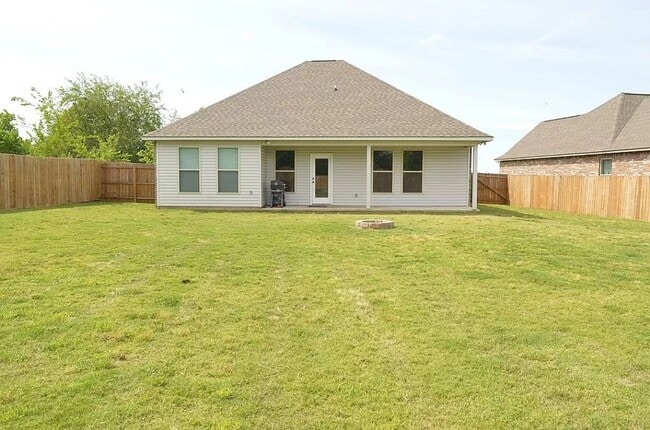 1163 Eli Conner Dr in Bossier City, LA - Building Photo - Building Photo
