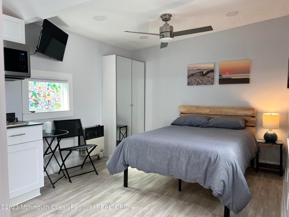 63 Delaware Ave in Ocean Grove, NJ - Building Photo