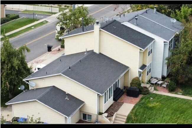 property at 1476 S Main St
