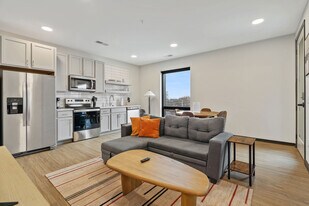 423 E Michigan St in Indianapolis, IN - Building Photo