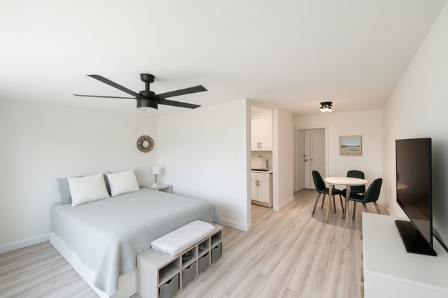 35 Glencoe St, Unit 3 in Boston, MA - Foto de edificio - Building Photo