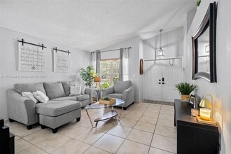 251 SW 203rd Ave in Pembroke Pines, FL - Building Photo - Building Photo