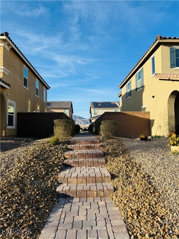 property at 1118 E Dorrell Ln