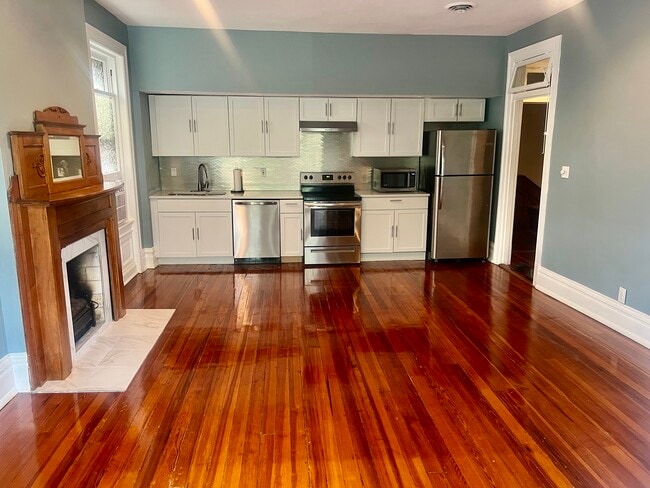 4124 W Pine Blvd, Unit 2F in St. Louis, MO - Building Photo - Building Photo