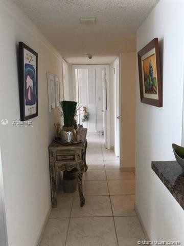 150 Ocean Ln Dr-Unit -5C in Key Biscayne, FL - Building Photo - Building Photo