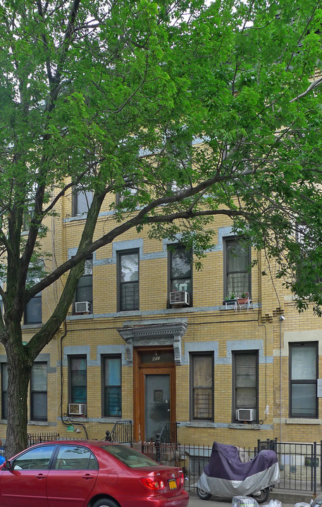 853 Hart St in Brooklyn, NY - Building Photo