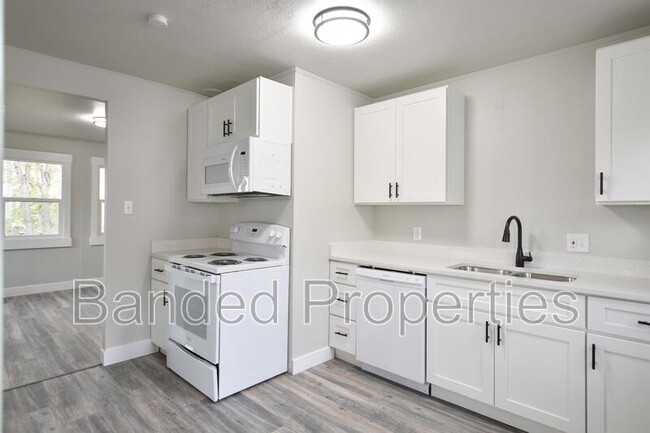 263 Maple St in Tooele, UT - Building Photo - Building Photo
