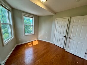 27 Florence St, Unit 2R in Providence, RI - Foto de edificio - Building Photo