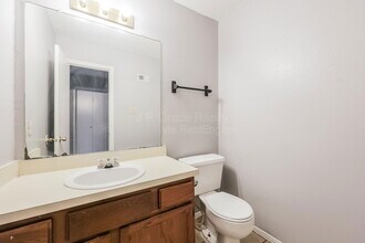 5905 Shadydell Dr in Fort Worth, TX - Building Photo - Building Photo