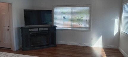 4436 W 64th St, Unit 2 in Inglewood, CA - Building Photo - Building Photo