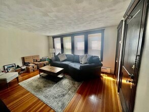 17 Washington Pl in Malden, MA - Building Photo - Building Photo