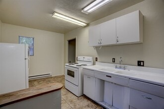 211 N Washington Ave in Prescott, AZ - Building Photo - Building Photo