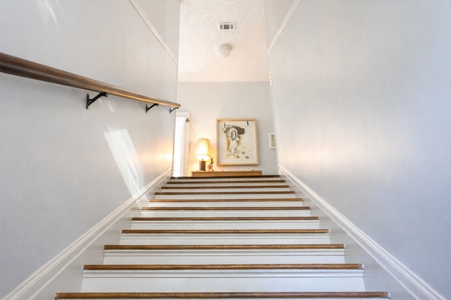 1103 W 22nd St in Austin, TX - Foto de edificio - Building Photo