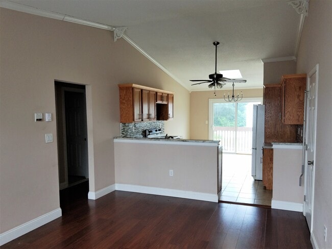 89 Coleman St, Unit 531 in West Haven, CT - Foto de edificio - Building Photo