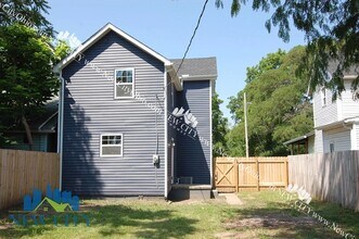 Remodeled 3 Bed, 2.5 Bath Home in Franklinton! in Columbus, OH - Building Photo - Building Photo