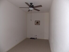 323 NW Sheffield Cir in Port St. Lucie, FL - Building Photo - Building Photo