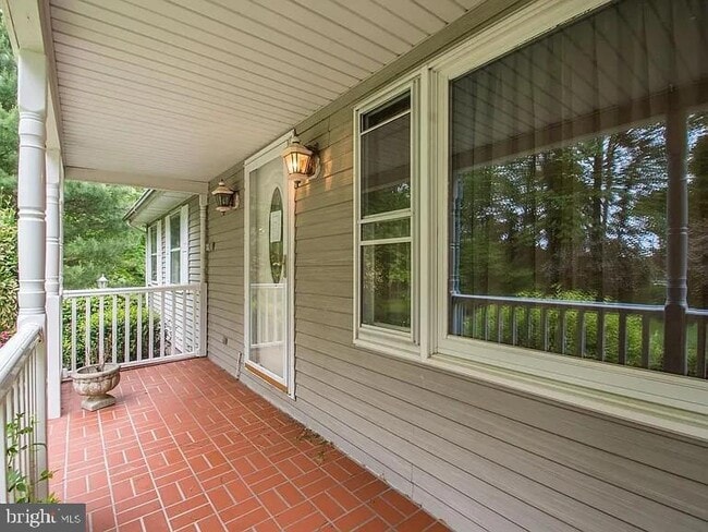 property at 3301 Elmo Dr