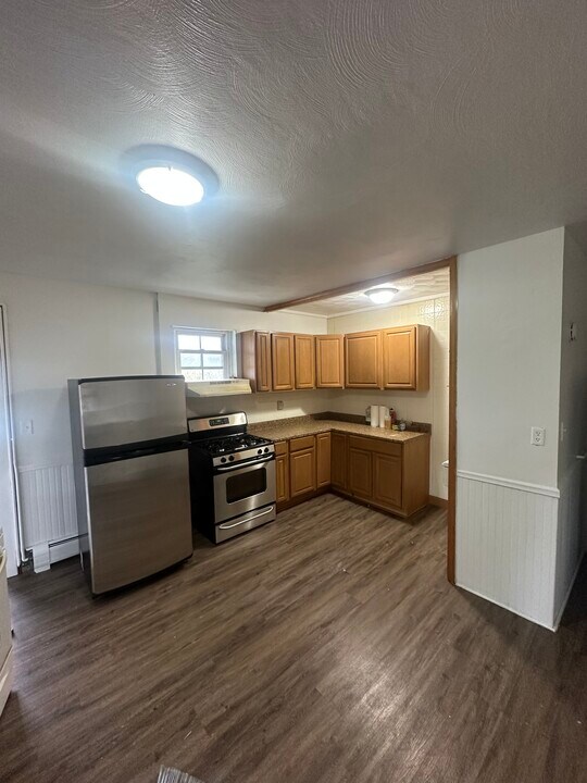 78 Rhodes St, Unit 3 in New Britain, CT - Building Photo