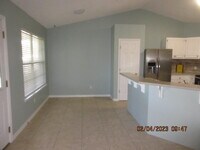 345 Riverchase Blvd photo'