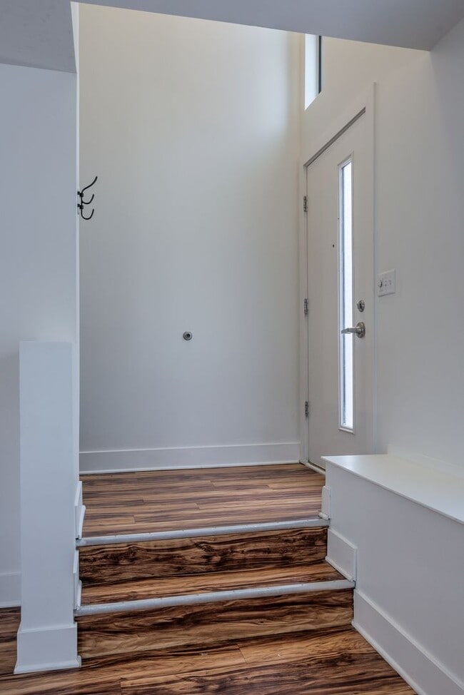 136 W Pierce St in Council Bluffs, IA - Building Photo - Building Photo