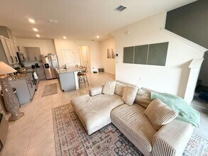 641 Preston Cv Dr in St. Cloud, FL - Building Photo - Building Photo